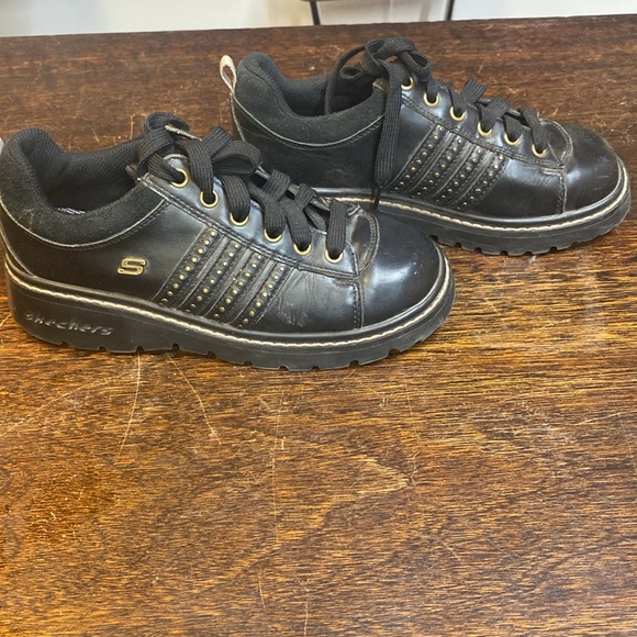 Skechers leather shoes - Picture 2 of 5